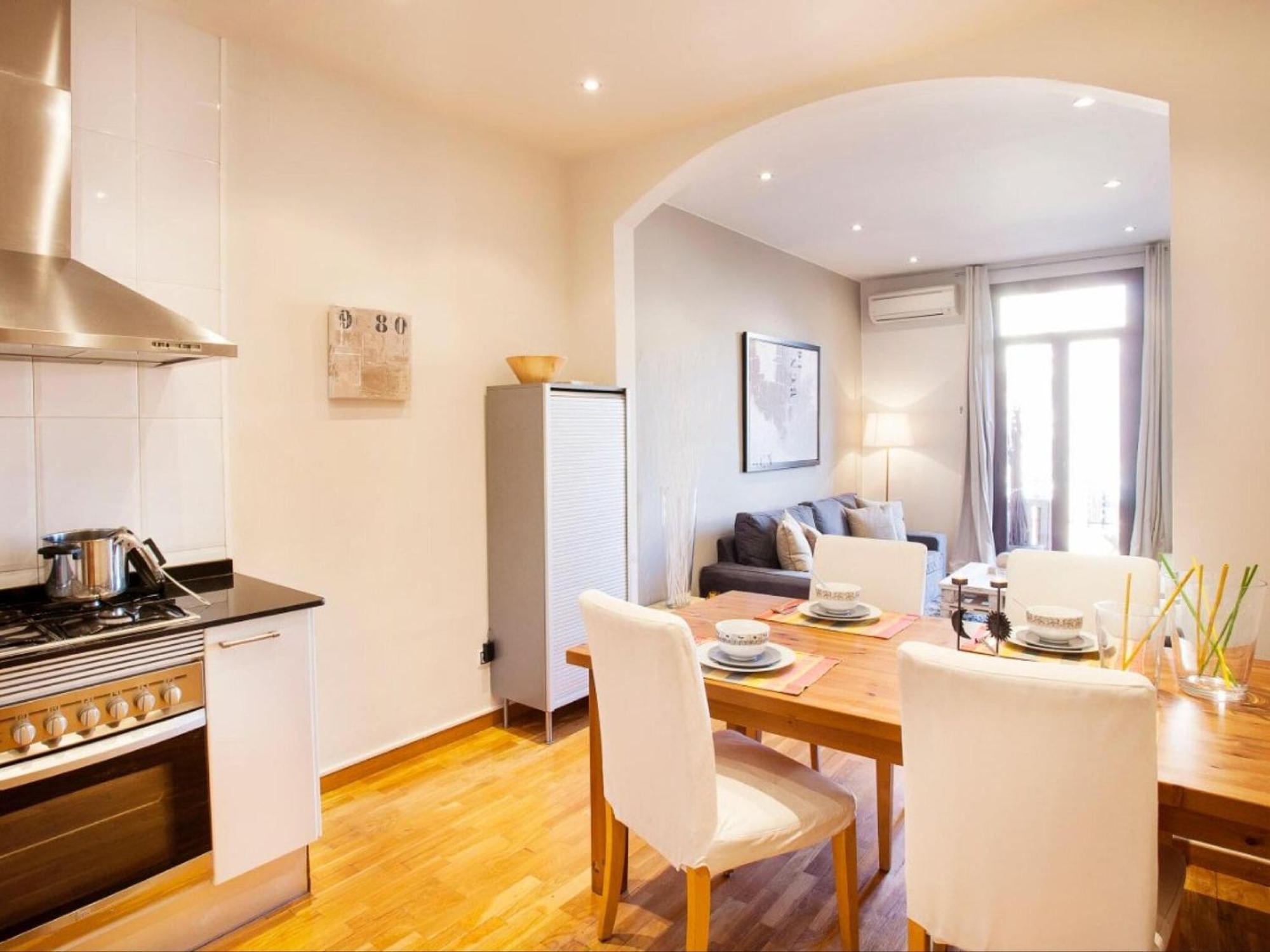 Lush In Apartment Barcelona