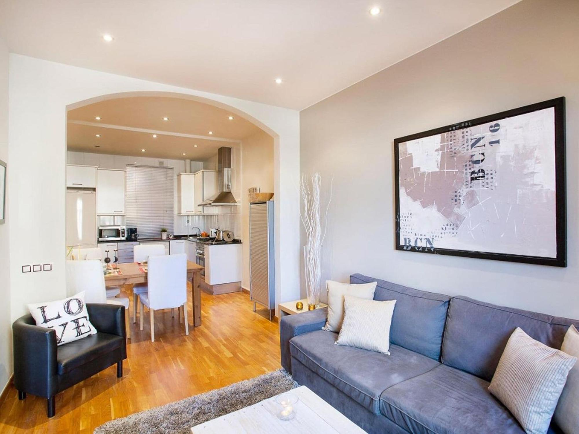 Lush In Apartment