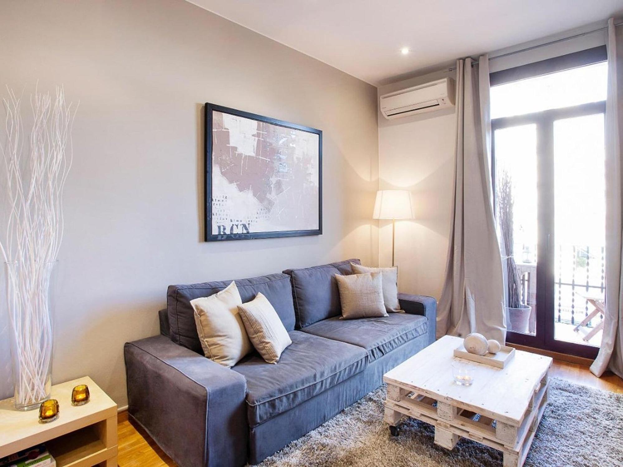 Lush In Apartment